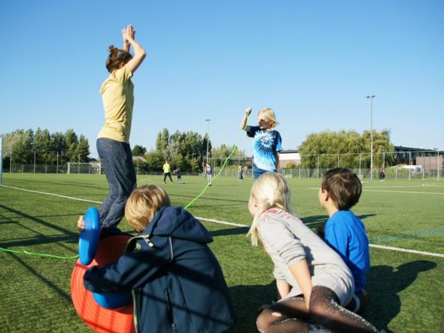Sporten bij BLOS kinderopvang Berkel en Rodenrijs Sport BSO Het Hoge Land
