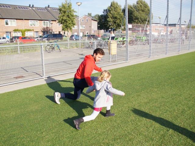 Samen sporten bij BLOS kinderopvang Den Haag Sport BSO Guido de Moorstraat