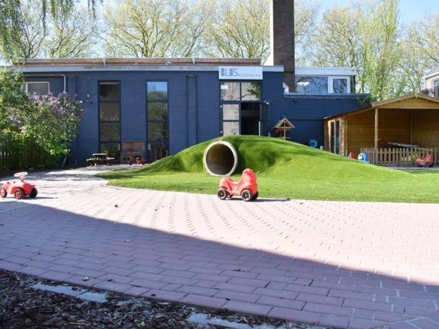 Tuin van BLOS kinderopvang kinderdagverblijf Utrecht Koningsweg 226